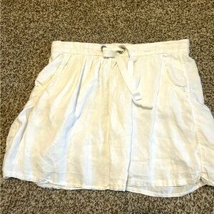 J.Crew White 12P Skirt Mid 100% Linen outside And 100% Cotton lining.
